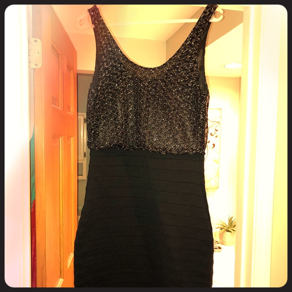 Party dress - size small! Worn once